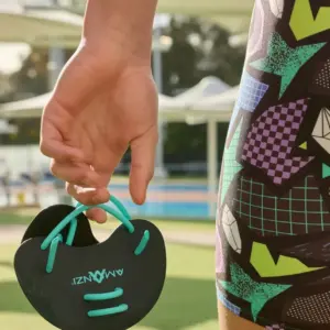 AMANZI Finger Paddles – Jet